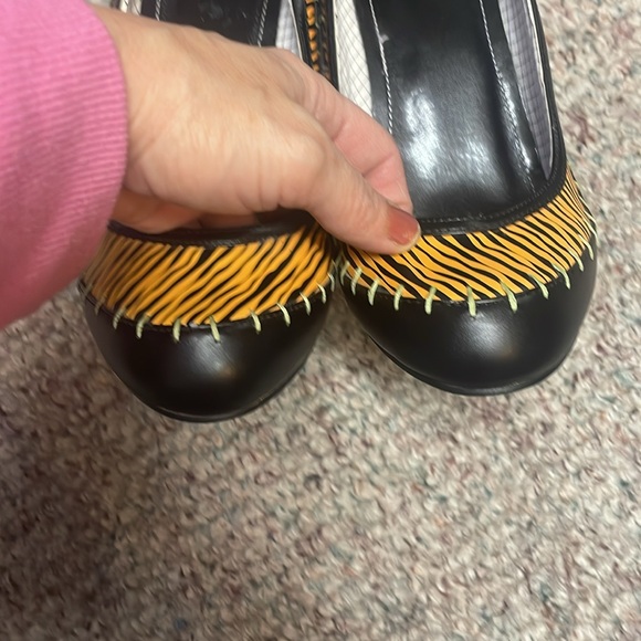 Tuk heels - Picture 3 of 9